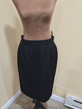 INES DE LA FRESSANGE VINTAGE Black Pencil Skirt!!